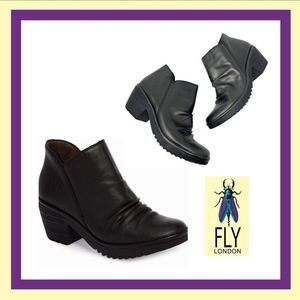 Fly London Wezo Black Leather Inside Zip Closure Booties Size 39